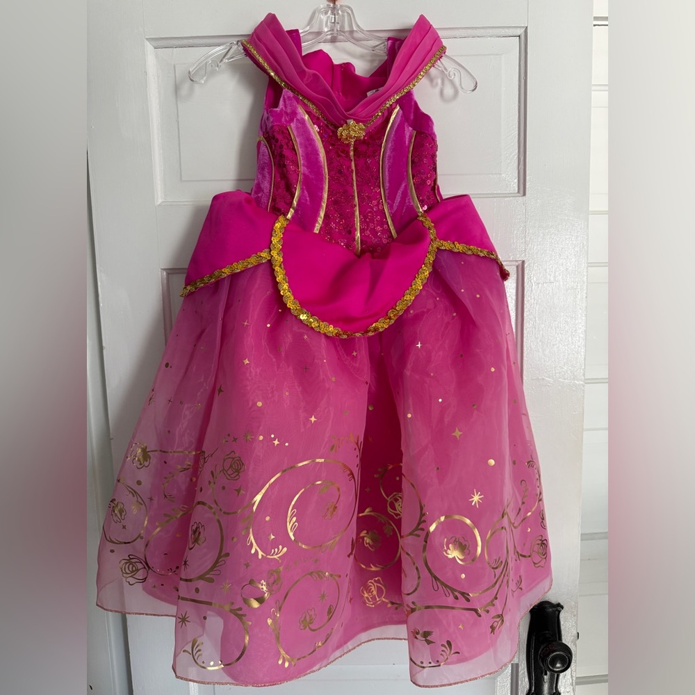 Disney Princess Aurora Deluxe Gown and Jewelry Set
